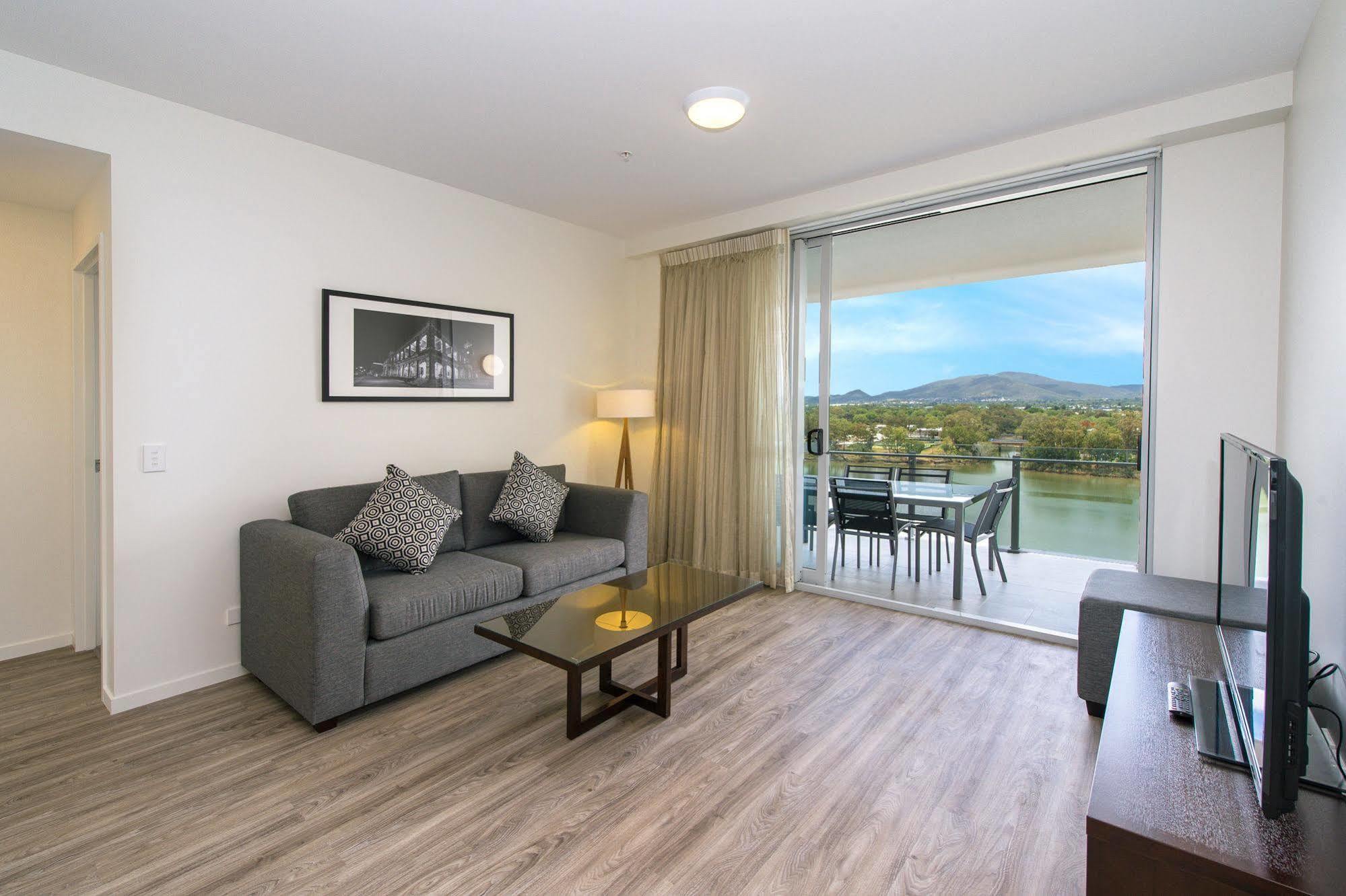 Empire Apartment Hotel Rockhampton Eksteriør bilde