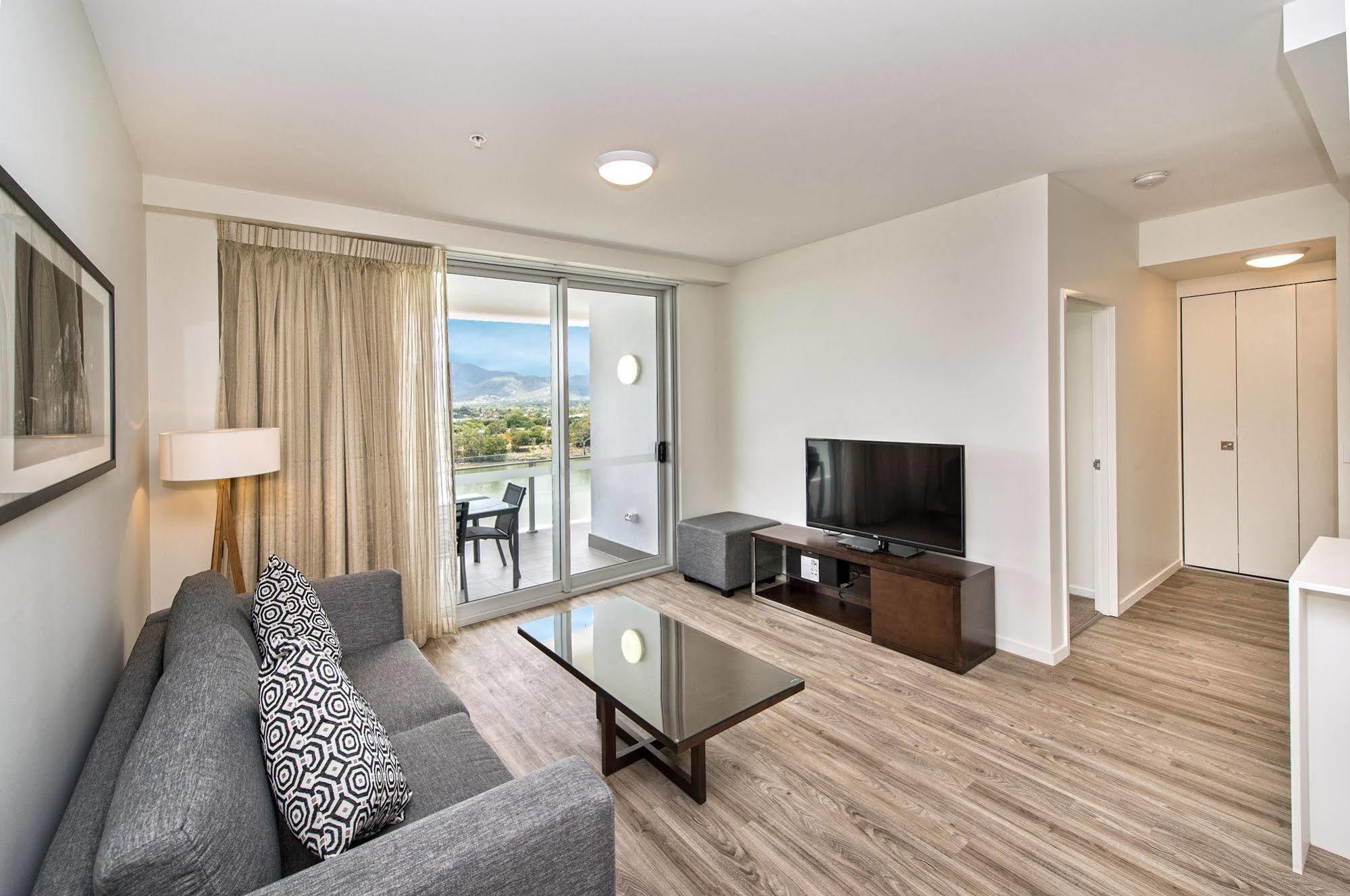 Empire Apartment Hotel Rockhampton Eksteriør bilde