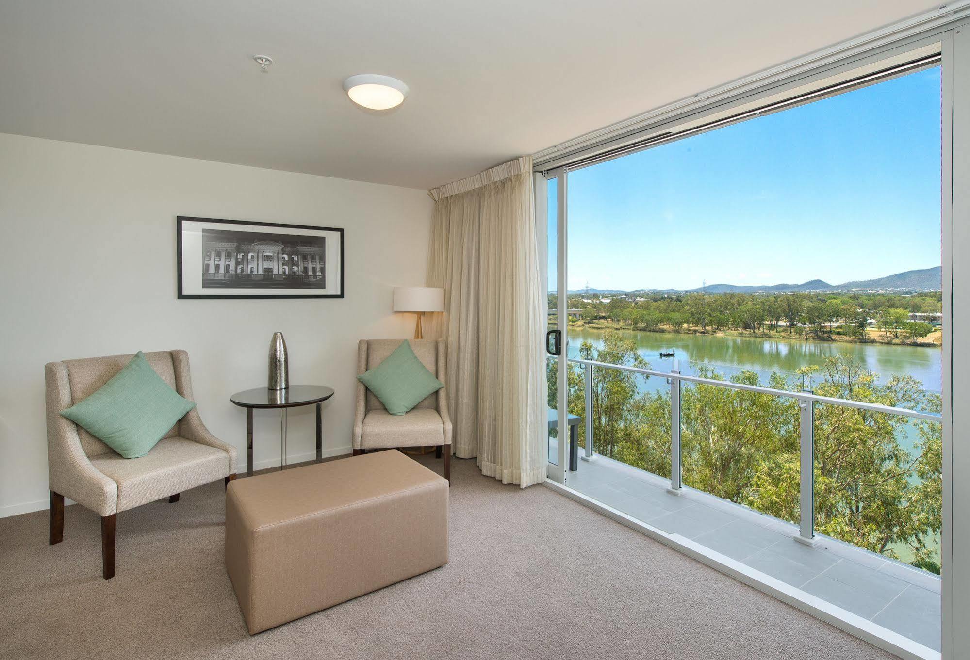 Empire Apartment Hotel Rockhampton Eksteriør bilde