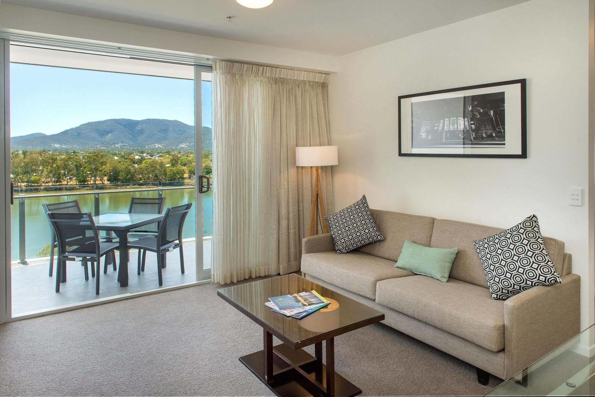 Empire Apartment Hotel Rockhampton Eksteriør bilde