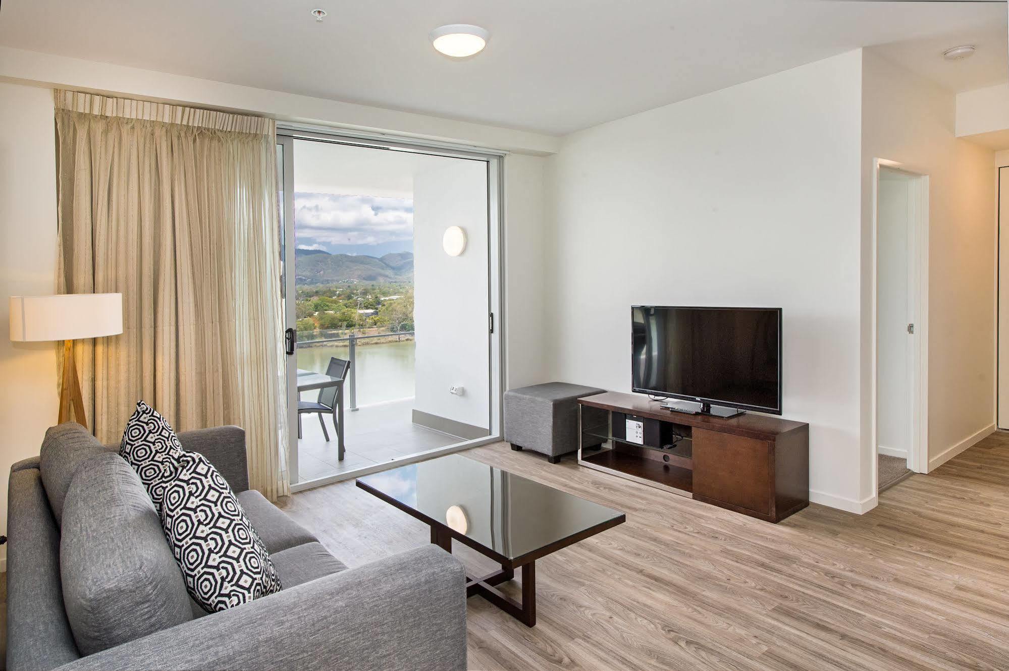 Empire Apartment Hotel Rockhampton Eksteriør bilde